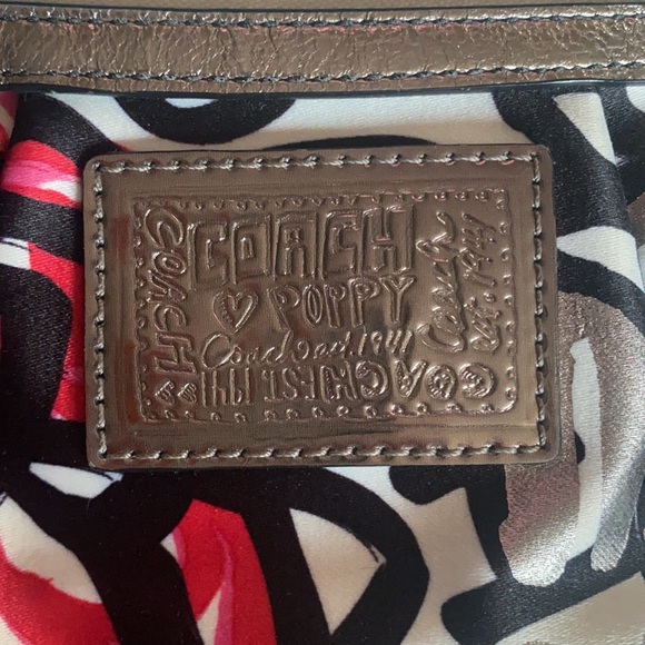 Coach Poppy Baguette Bag - Picture 6 of 9